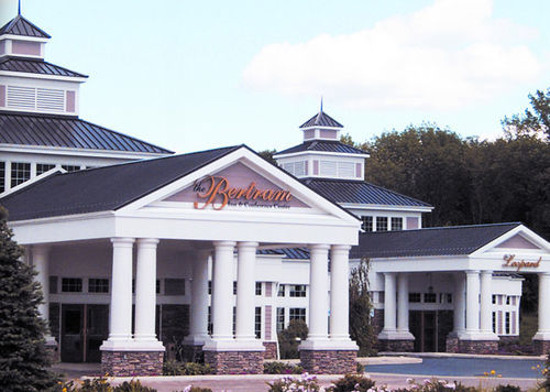 Bertram Inn And Conference Center Aurora Luaran gambar